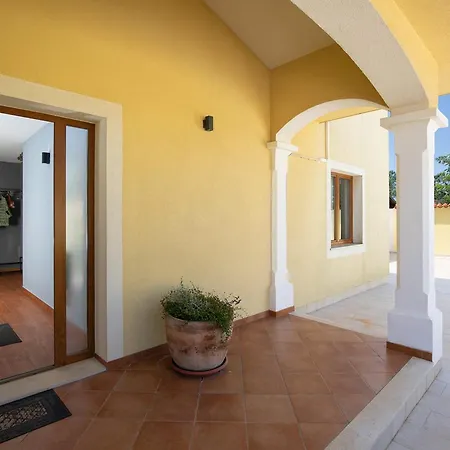 Villa 4-bedroom With Private Pool In *