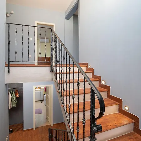 4-bedroom With Private Pool In * Vodnjan