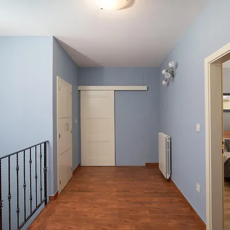 4-bedroom With Private Pool In